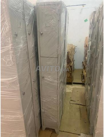 VESTAIRE CASIER MÉTALLIQUE ET ARMOIRE