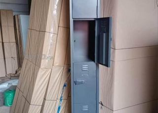 Monobloc / Vestiaire fabrication locale