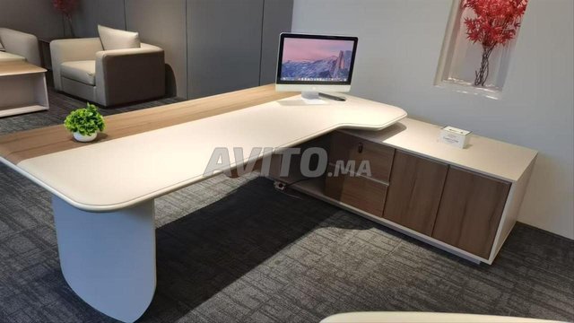 Bureau président avec retour et caisson 3 chaises