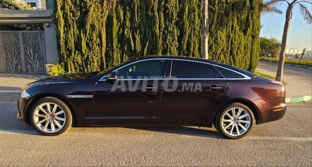 جاكوار XJL ديزل أوتوماتيكية 2011 في الدار البيضاء