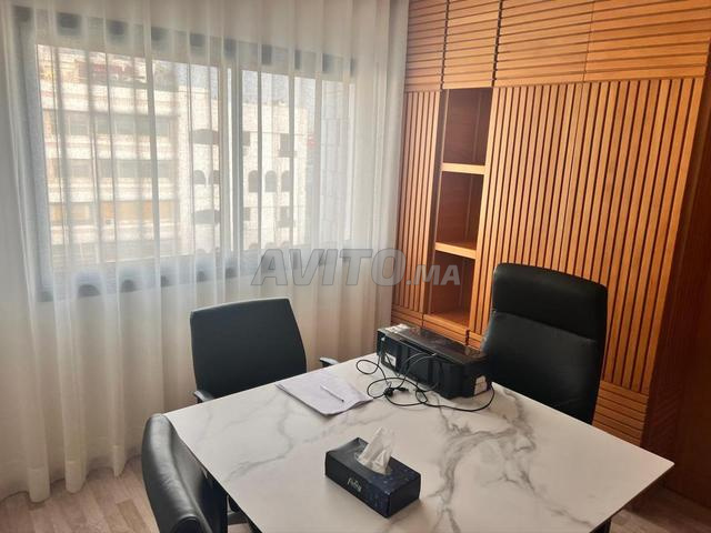 Bureau a zerktouni a cote de twin center - 2