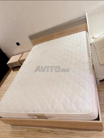 Chambre à coucher avec matelas kitea