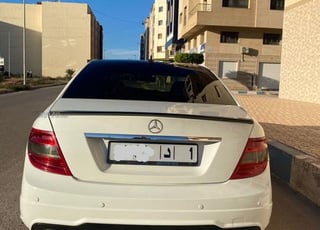 مرسيدس بنز الفئة سي 220 باك AMG
