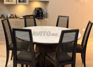 Salle à manger ronde en marbre  A saisir