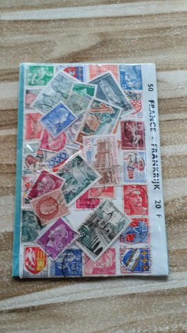 كتاب طوابع فرنسية