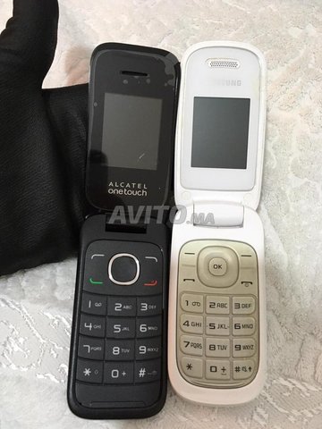 Alcatel 1035 و Samsung E1272 Flip