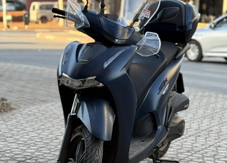 Honda sh 350i 2025 importée neuve 2000 km jdida