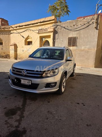 VOLKSVAGEN TIGUAN R line