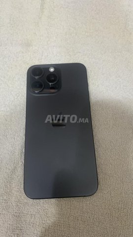 iPhone 15 Pro Max 256 Gb avec son cable original