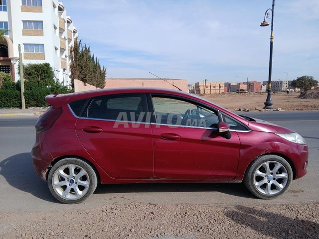 FORD FIESTA TITANIUM