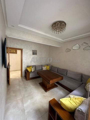 شقة متجاورة 3 غرف صغيرة مساحتها 150 متر مربع للبيع في السلطان.