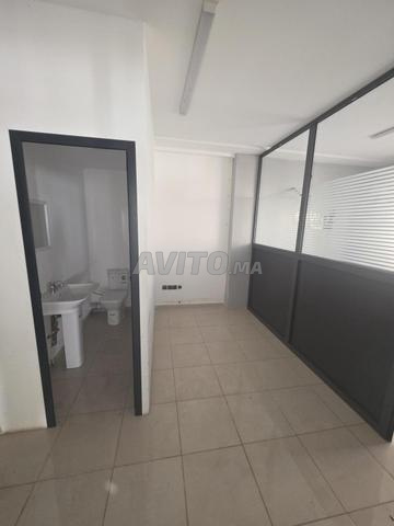 مكتب للإيجار وسط فاس - 2