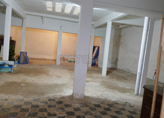 rez de chaussée (garage) 160 m2 carré a vendre