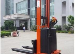 رافعة نصف كهربائية z