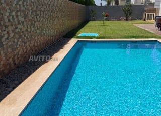 Villa Haut Standing à Vendre à Bouskoura