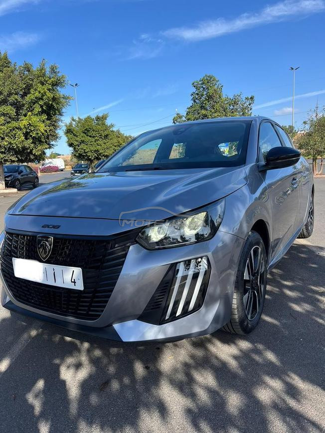 peugeot 208 modele 2024/12