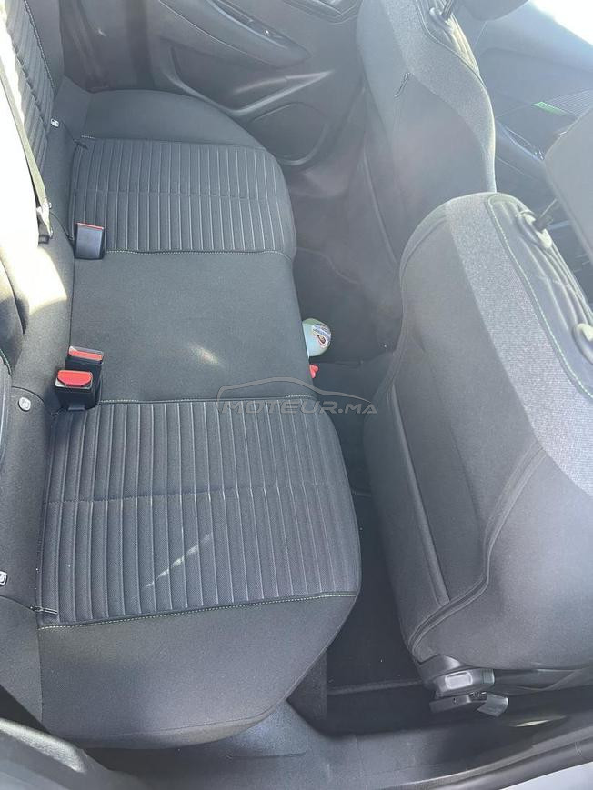 peugeot 208 modele 2024/12