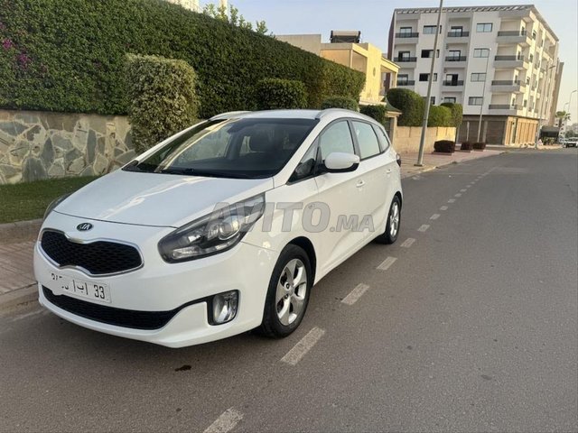 Voiture familiale 7 places, économique et puissante