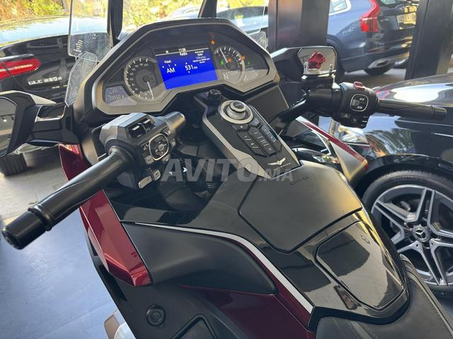 Honda Gold Wing Modèle 2021 dédouané 2025