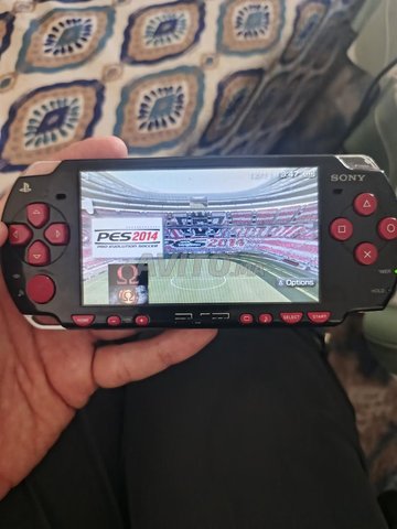 جهاز ألعاب PSP 30 مع شاحن أصلي