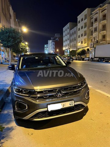 Volkswagen T-Roc Model 2023 Tout Option