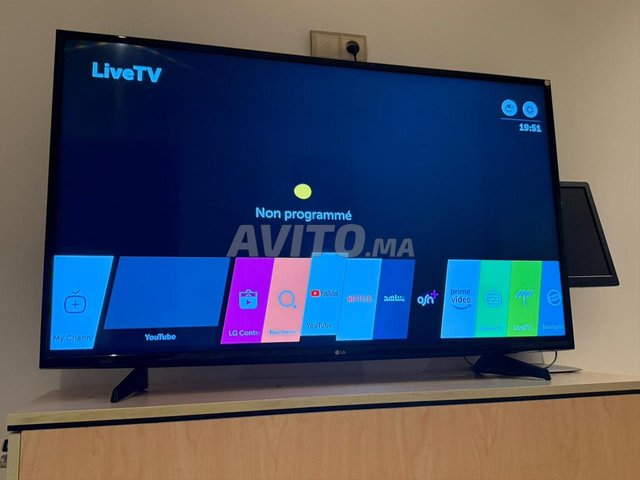 تلفاز ذكي LG 49