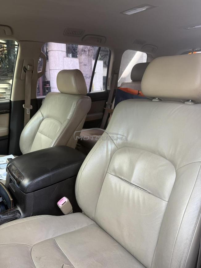 Toyota Land Cruiser 200 VX V8 