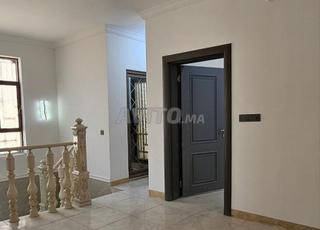 أبحث عن مساعدة منزلية