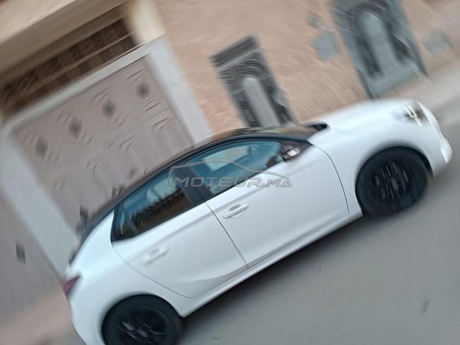 opel corsa essence 