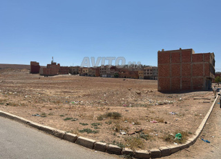 أرض جميلة لعائلة واحدة