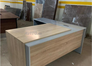 Bureau individuel ergonomique pour espace de travail