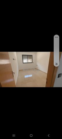 منزل للبيع ثلاثة طوابق كراجين - 2