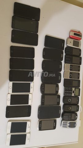 Téléphones iphone 5 et iphone 6 et samsung et nikia