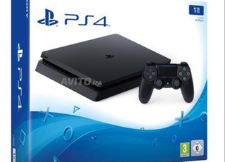 Vends PS4 slim 1 TO Flashé