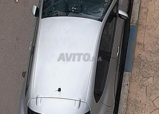 سيارة جيدة كليو 4