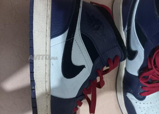 حذاء رياضي للبيع