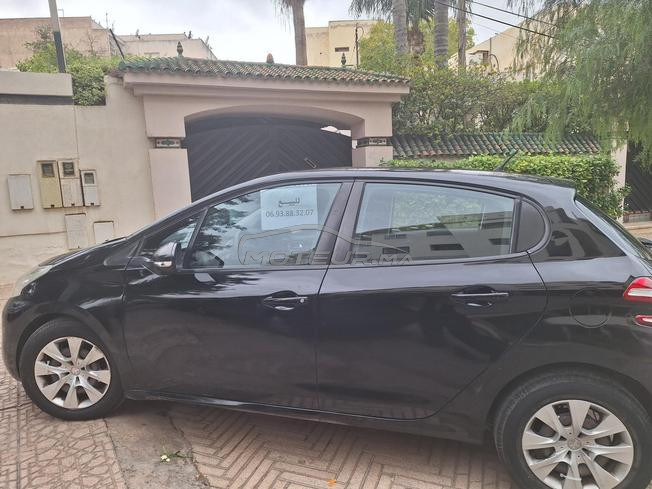 Peugeot208