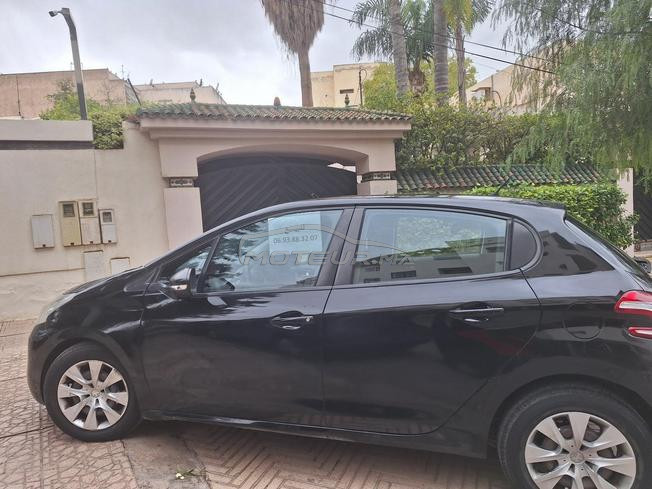 Peugeot208