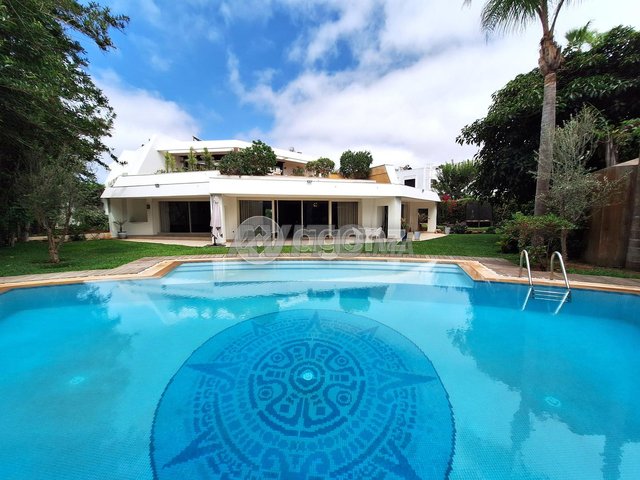 CMN-AN-1630 - Villa à vendre à Anfa Supérieur