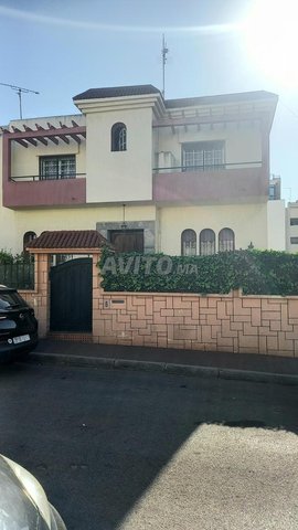 فيلا 280 متر مربع في حي الرياض