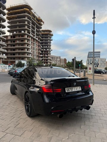 BMW الفئة الثالثة ديزل أوتوماتيكية 2012 في الدار البيضاء