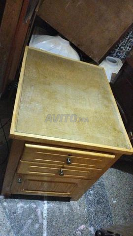 Commode en bois 65 sur 81 et hauteur 79 - 2