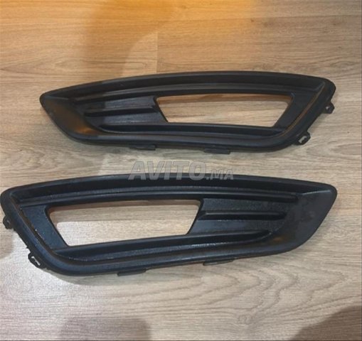 Caches antibrouillard ford focus 2017