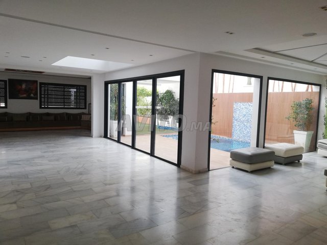 Villa moderne semi meublée piscine Rooftop