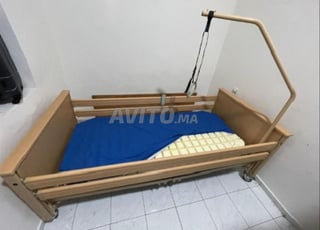 Lit médicalisé électrique