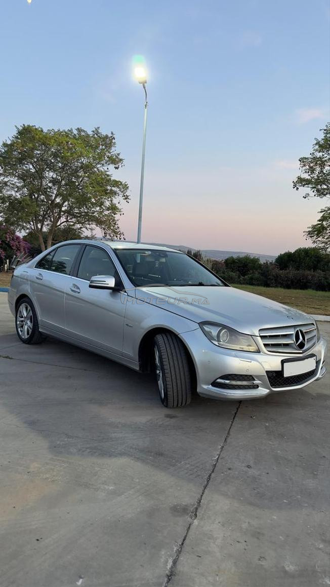 Mercedes-Benz 220 Diesel Automatique 2011