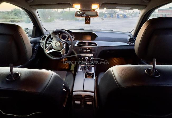 Mercedes-Benz 220 Diesel Automatique 2011