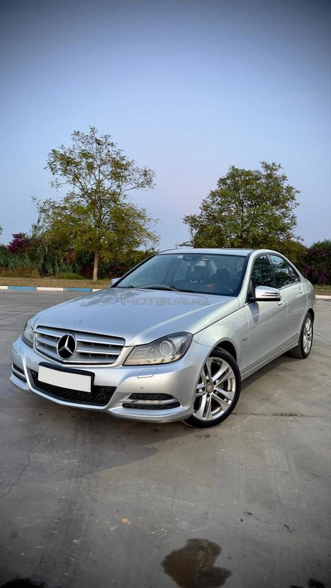 Mercedes-Benz 220 Diesel Automatique 2011