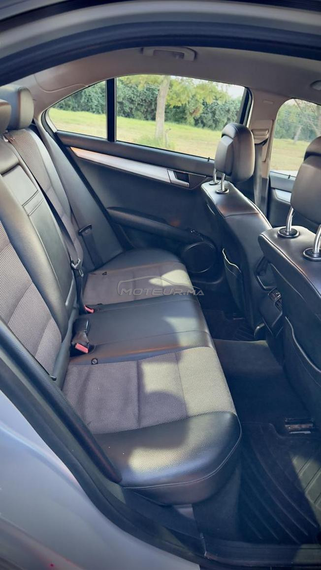 Mercedes-Benz 220 Diesel Automatique 2011