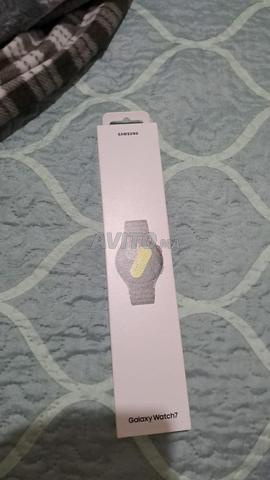 Montre Samsung galaxy watch 7 (44Mm) Neuf Jamais utiliser - 2